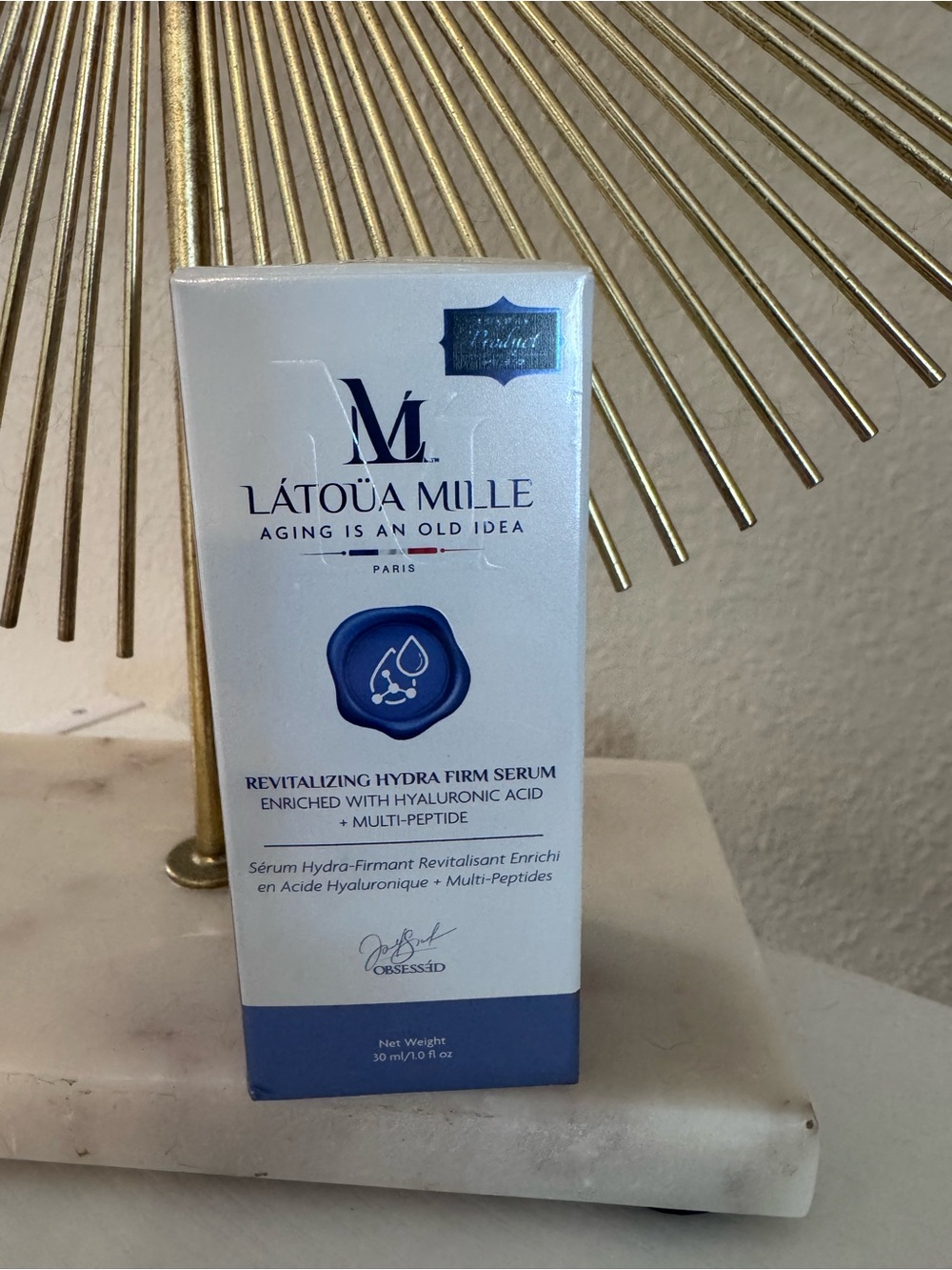 LATOUA MILLE Revitalizing Hydra Firm Serum - White & Blue